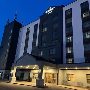 מלון Country & By Radisson, Falls, On