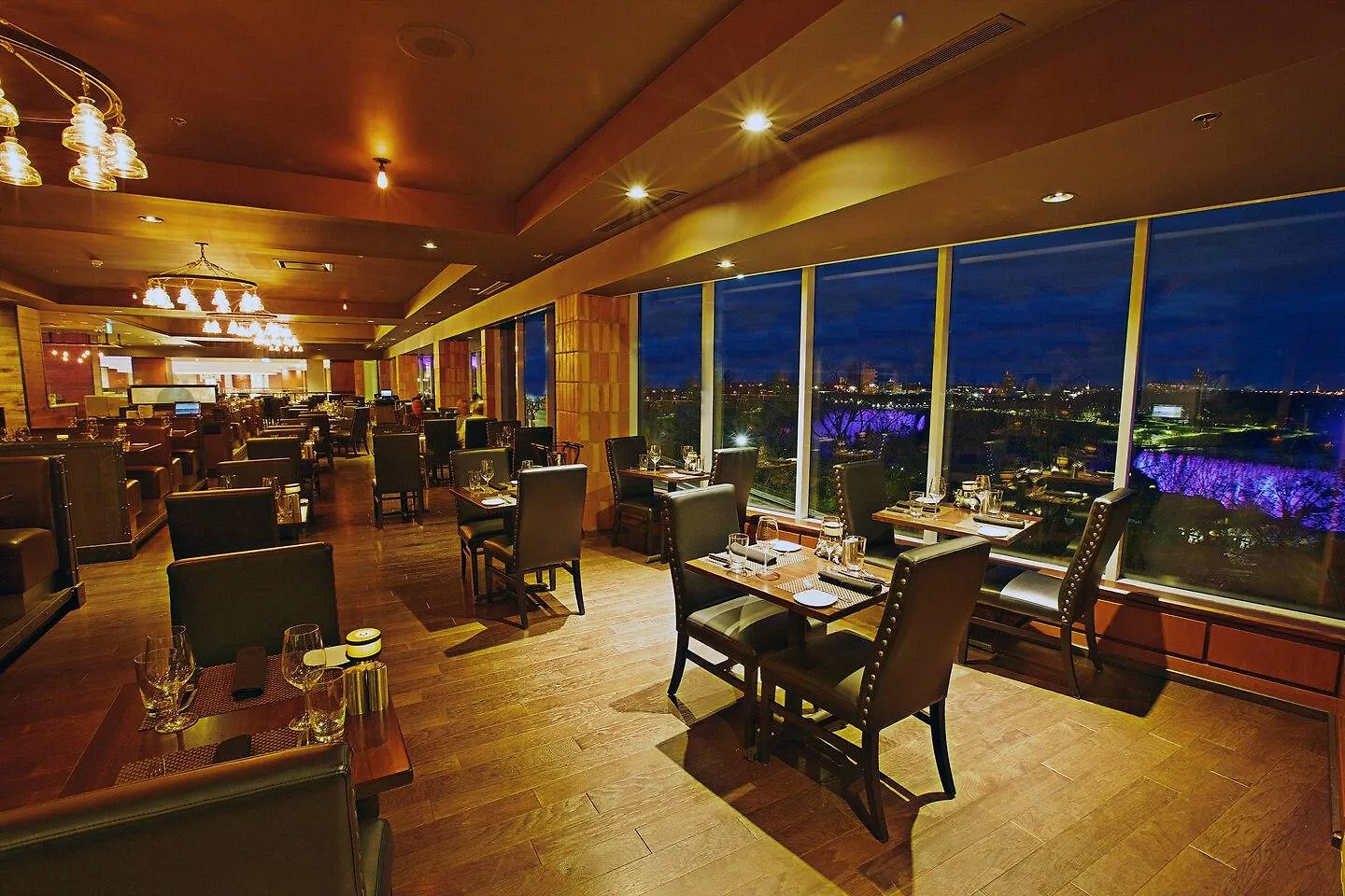 Niagara Falls Marriott Fallsview Hotel & Spa 4*, Niagarawatervallen