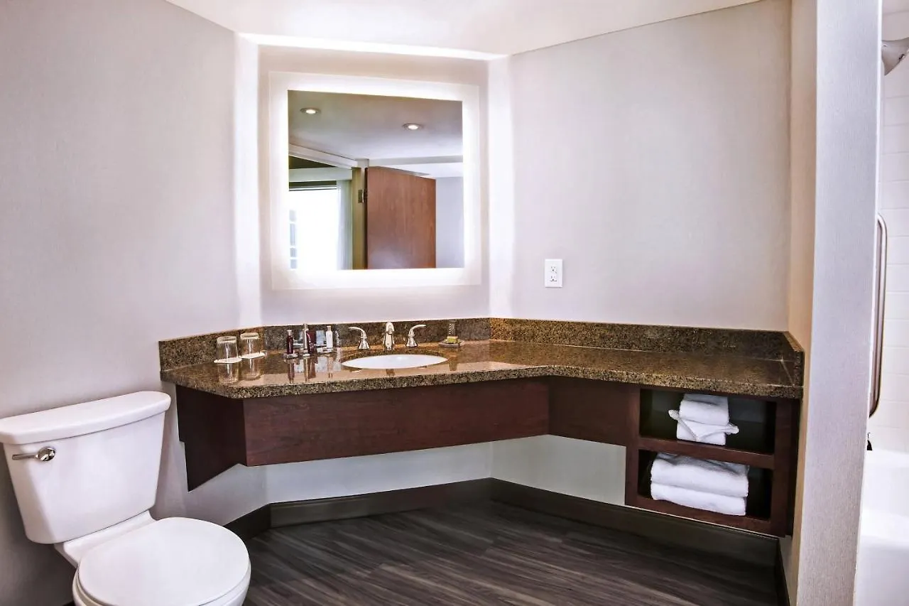 Niagara Falls Marriott Fallsview Hotel & Spa  Niagarawatervallen