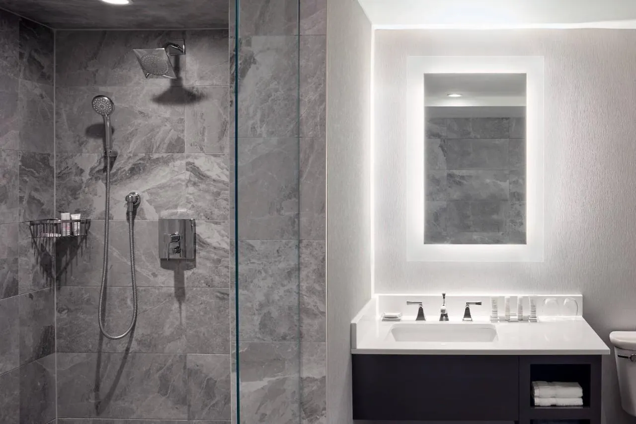 Niagara Falls Marriott Fallsview Hotel & Spa  Niagarawatervallen